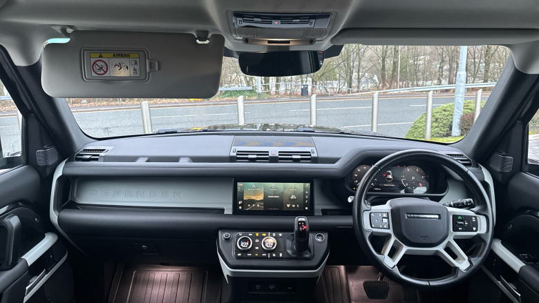 Land Rover Defender 110 Diesel 3.0 D250 Hard Top Auto